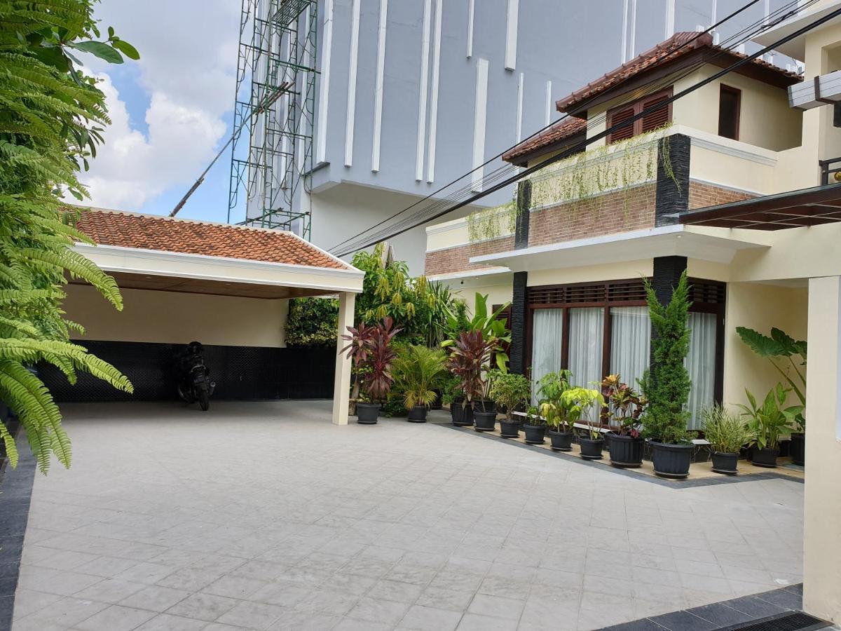 Malioboro Place Yogyakarta Exterior foto