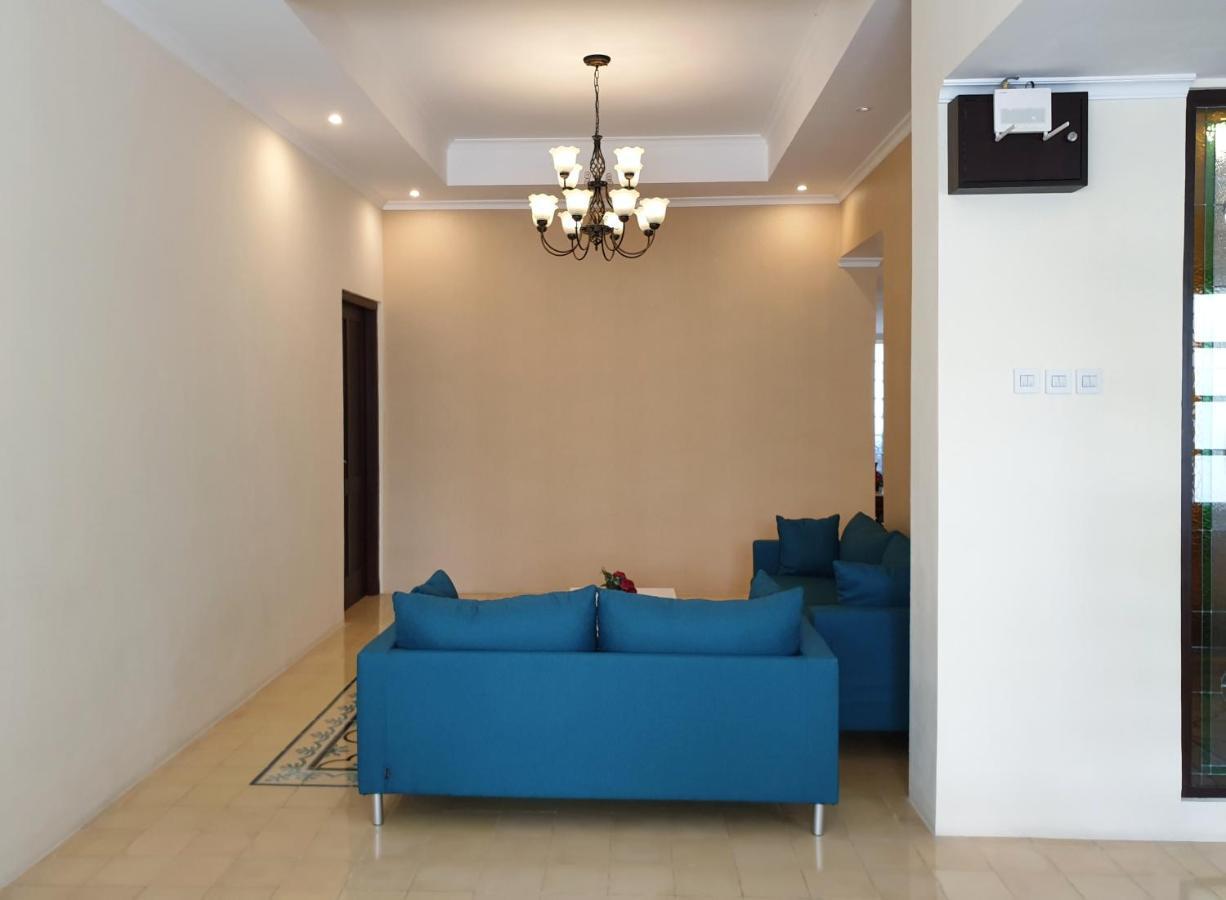Malioboro Place Yogyakarta Exterior foto